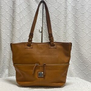 Dooney & Bourke Tan Pebble Leather Tote roomy 1 compartment soft Shopper